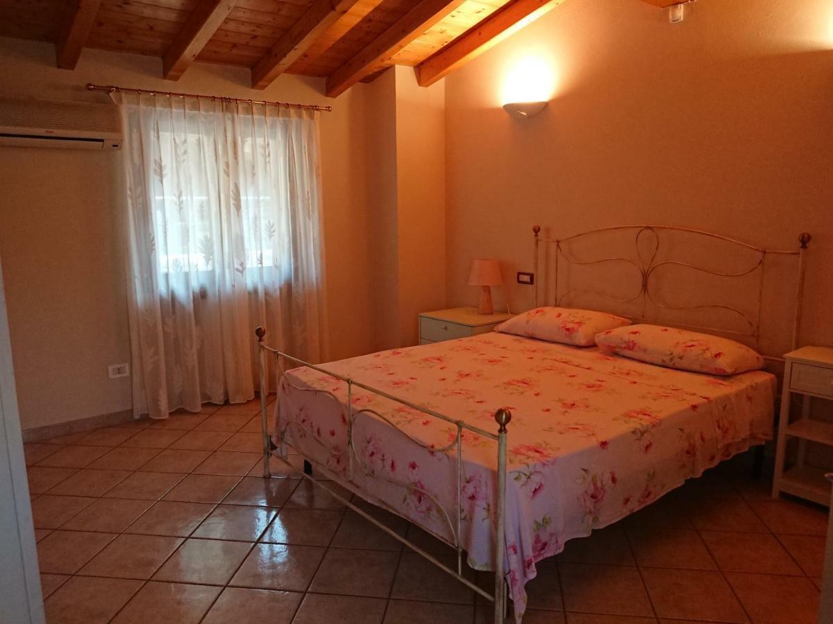 Il Carpino Bianco Bilocale Apartamento Puegnago Exterior foto
