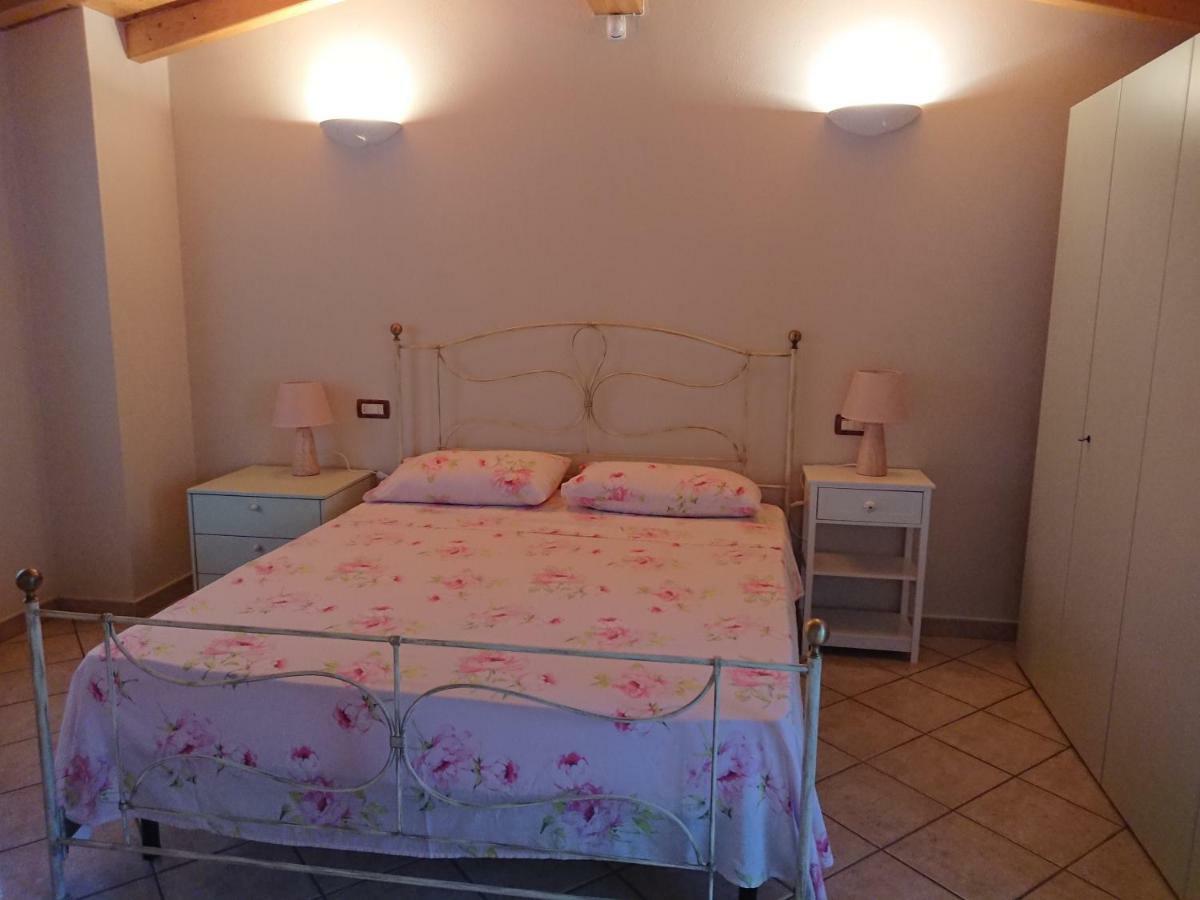 Il Carpino Bianco Bilocale Apartamento Puegnago Exterior foto
